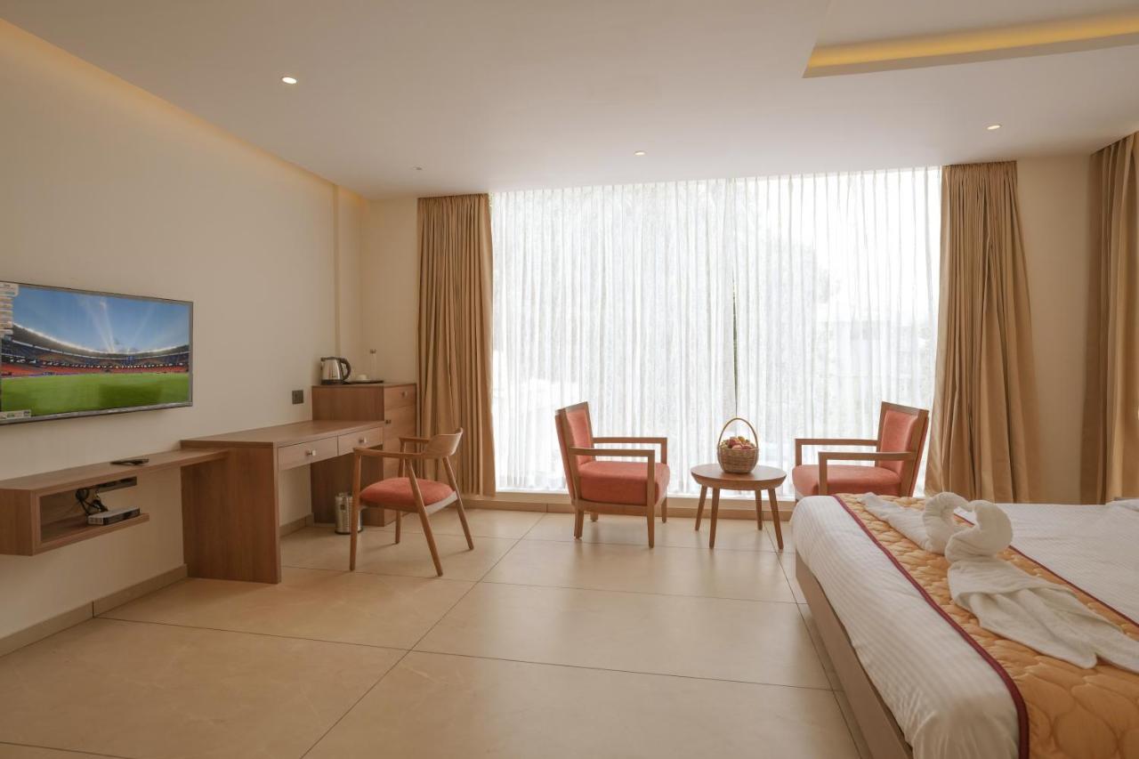 Bluemist Resorts Athirappilly Eksteriør bilde