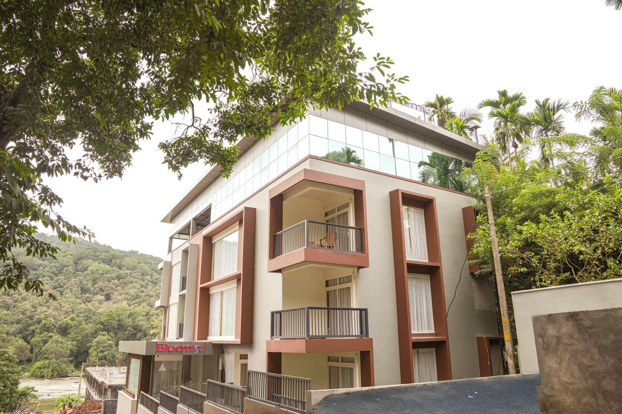 Bluemist Resorts Athirappilly Eksteriør bilde